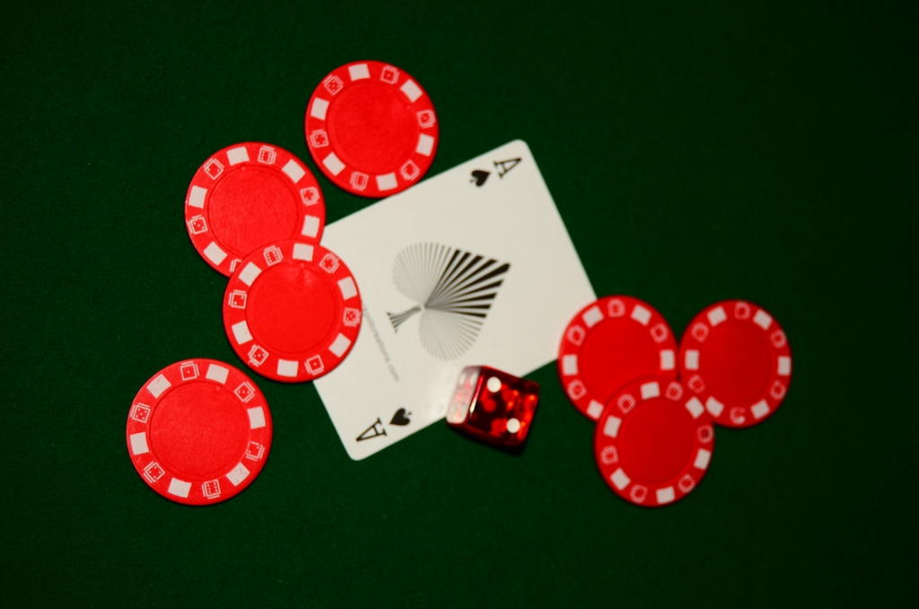 Eur 335 Daily freeroll slot tournament at Casino Heroes