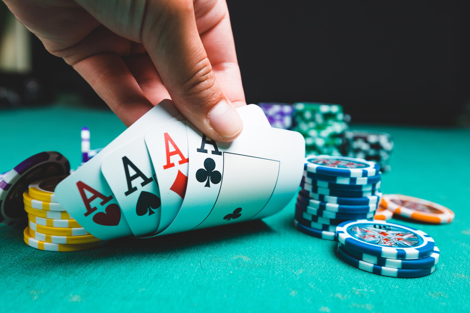 Eur 585 No deposit bonus code at Super Lines Casino