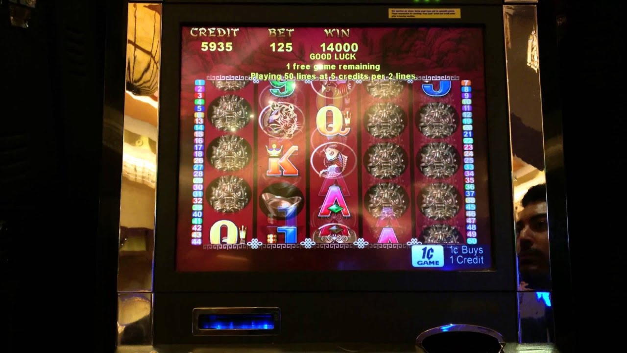 EUR 720 Mobile freeroll slot tournament at Spinland Casino