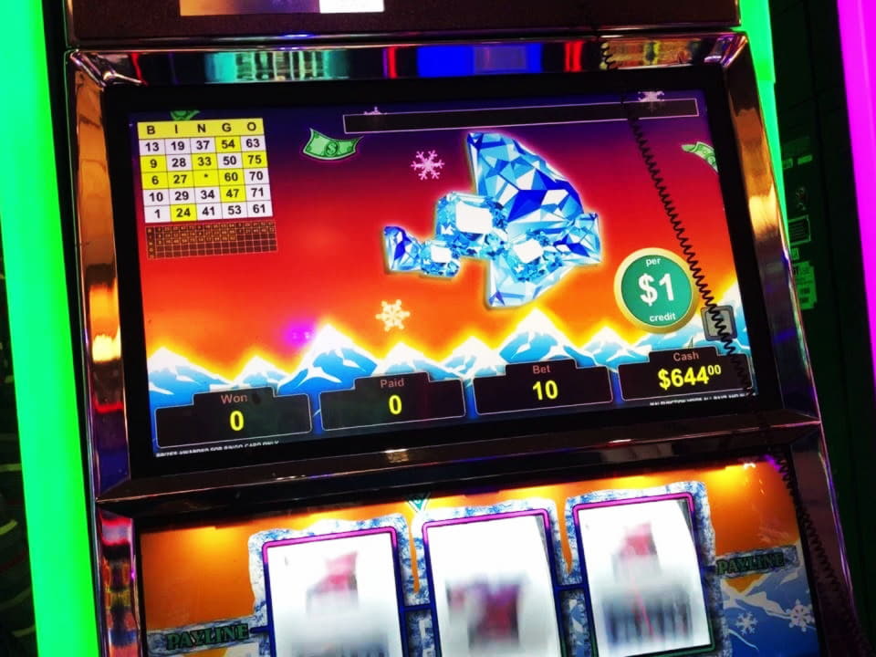 100 Trial Spins at bWin Casino