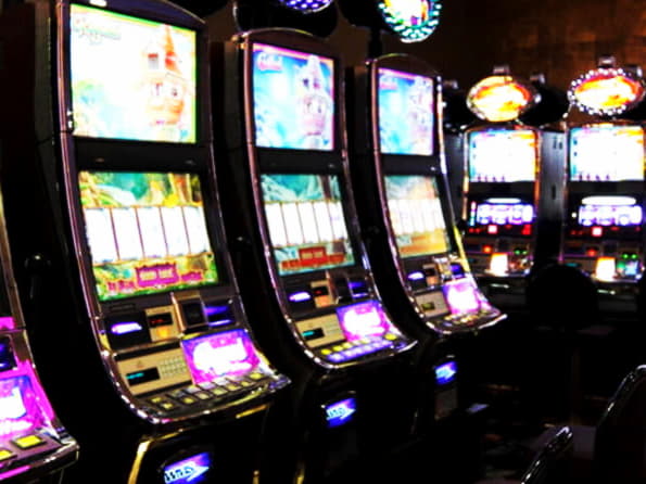 £615 Mobile freeroll slot tournament at Casino-X