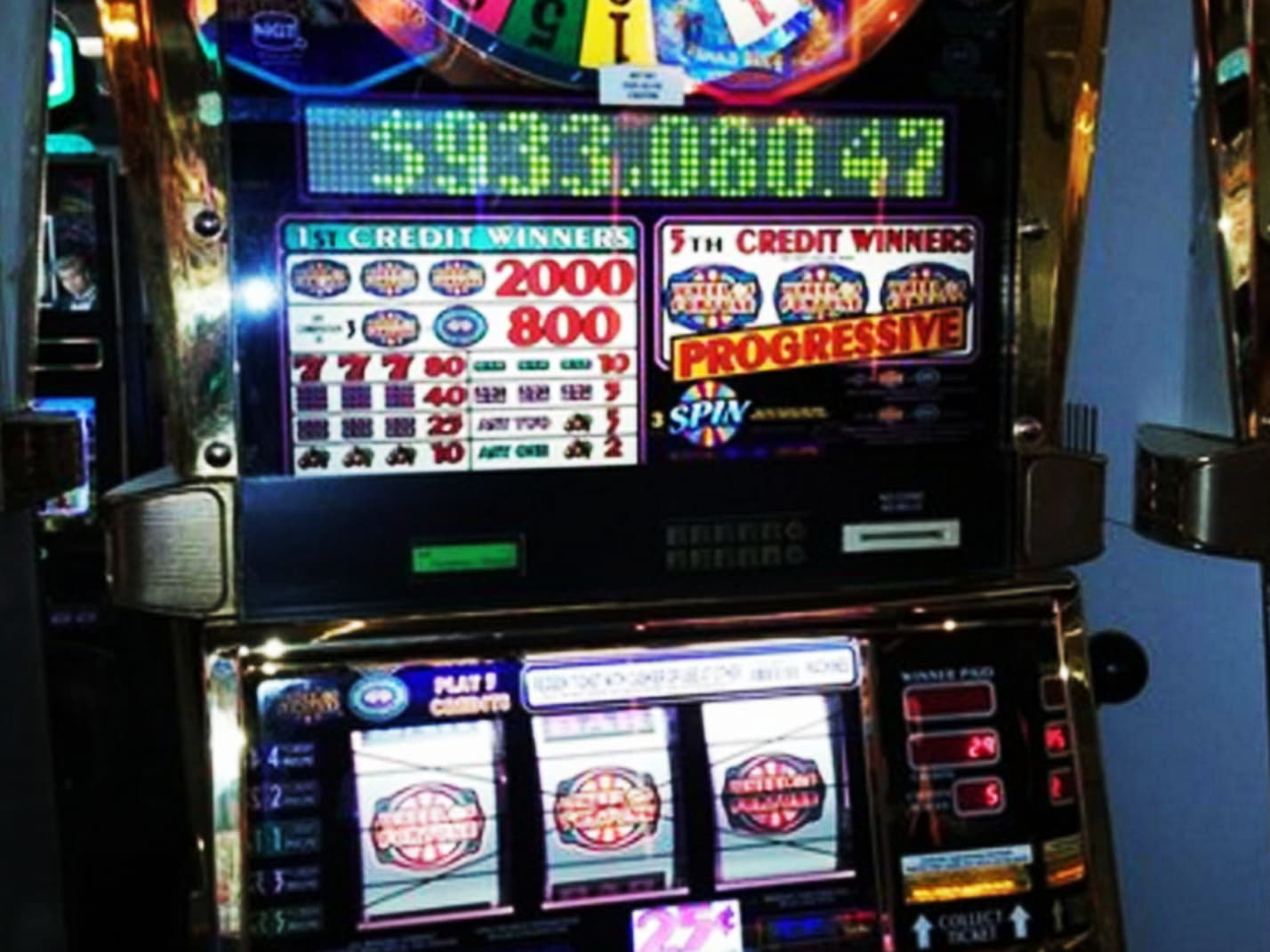 $555 Casino chip at Royal Panda Casino