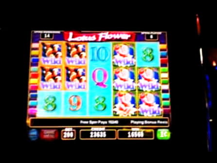 825% Best signup bonus casino at Royal Panda Casino