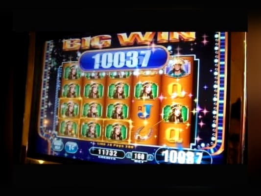 $2310 No deposit casino bonus at Royal Panda Casino
