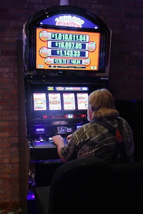 EURO 3370 No deposit bonus at Tony Bet Casino