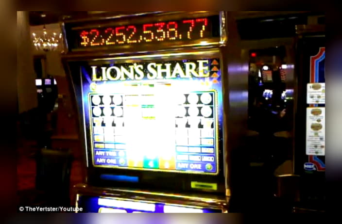 $520 Daily freeroll slot tournament at Super Lines Casino
