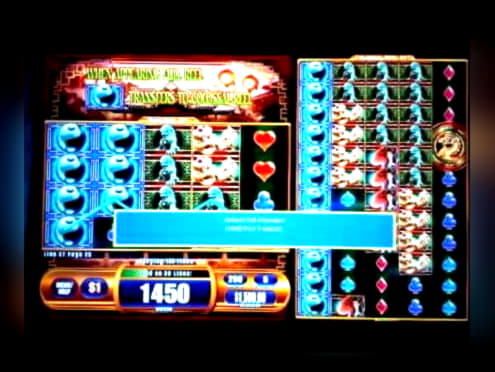 $160 Daily freeroll slot tournament at Mansion Casino