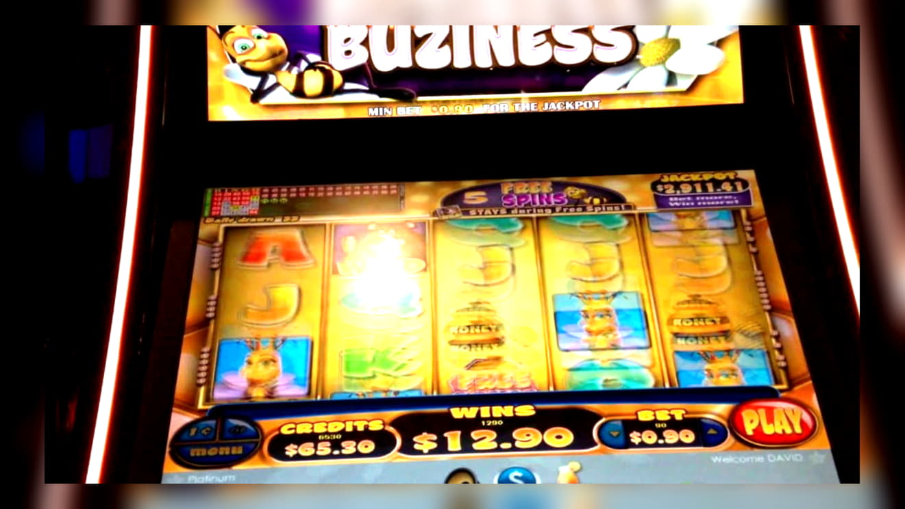 11 Free spins no deposit at Fruity Casa Casino