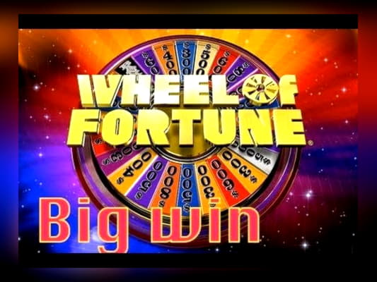 EUR 855 Daily freeroll slot tournament at LV Bet Casino