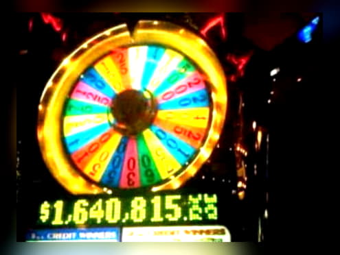 25 Loyalty Free Spins! at Royal Panda Casino