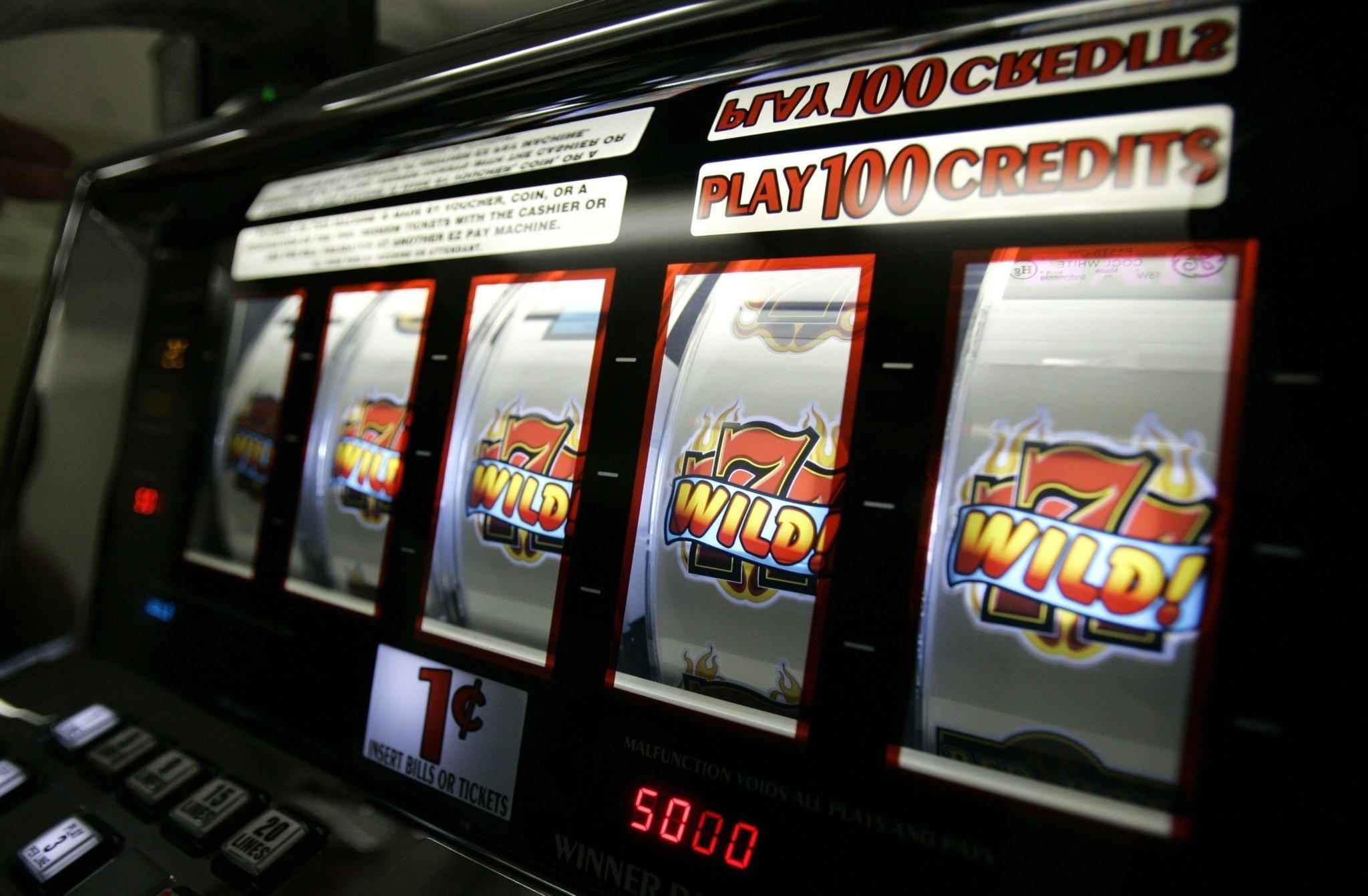 EUR 275 FREE Chip Casino at bWin Casino