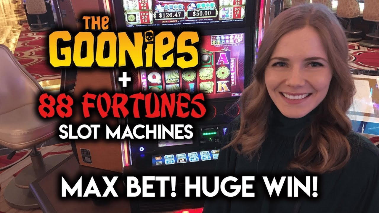 £890 Mobile freeroll slot tournament at Vegas Hero Casino