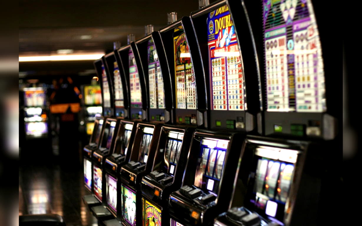 33 Loyal Free Spins! at Wink Slots Casino
