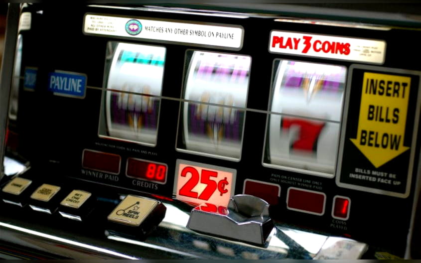 $290 Daily freeroll slot tournament at Rizk Casino