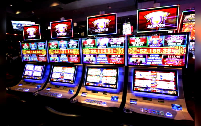 100 Loyal Free Spins! at Rizk Casino