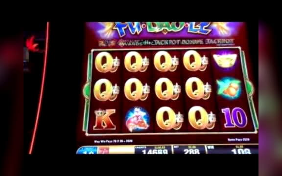 95% Signup casino bonus at Jackpot City Casino