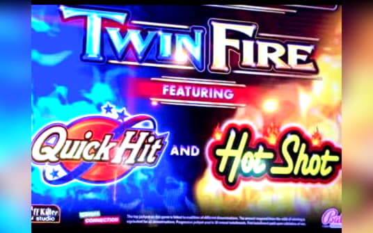 €610 Daily freeroll slot tournament at Vegas Hero Casino
