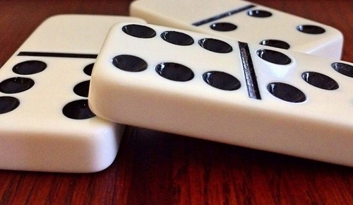 Main Domino QQ Menyenangkan di Rajasenangqq